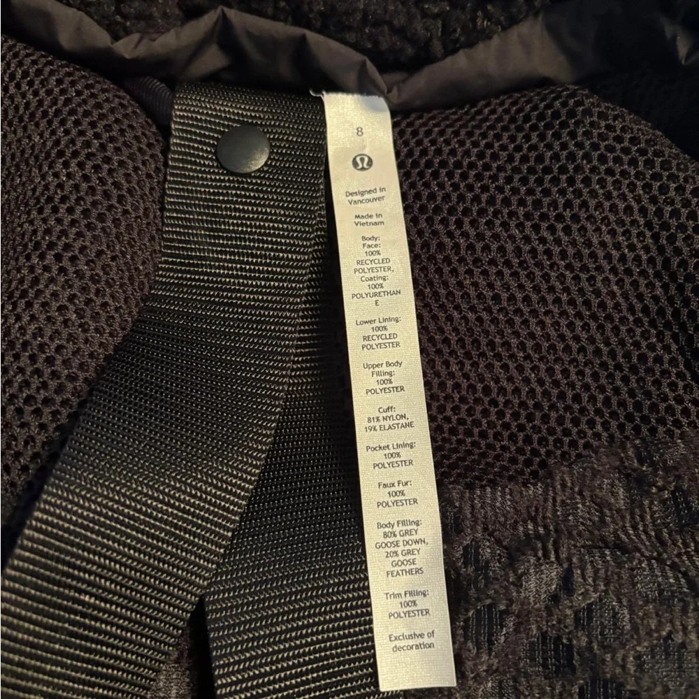 lululemon snow warrior parka size 8 like new - Picture 7 of 9